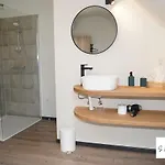 Sensup A 5min De Pairi Daiza 住宿加早餐酒店