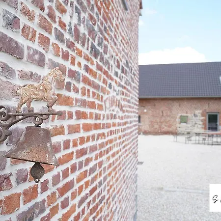 Sensup A 5min De Pairi Daiza Brugelette