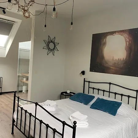 Bed & Breakfast Sensup A 5min De Pairi Daiza 3*