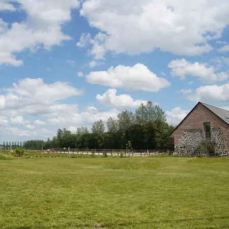 Sensup A 5min De Pairi Daiza Bed and breakfast 3*