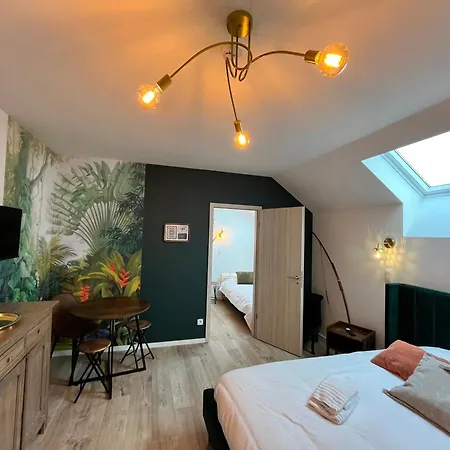 Sensup A 5min De Pairi Daiza Bed and breakfast