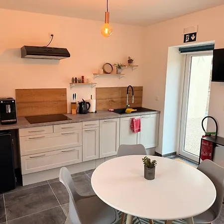 Sensup A 5min De Pairi Daiza Bed and breakfast Brugelette